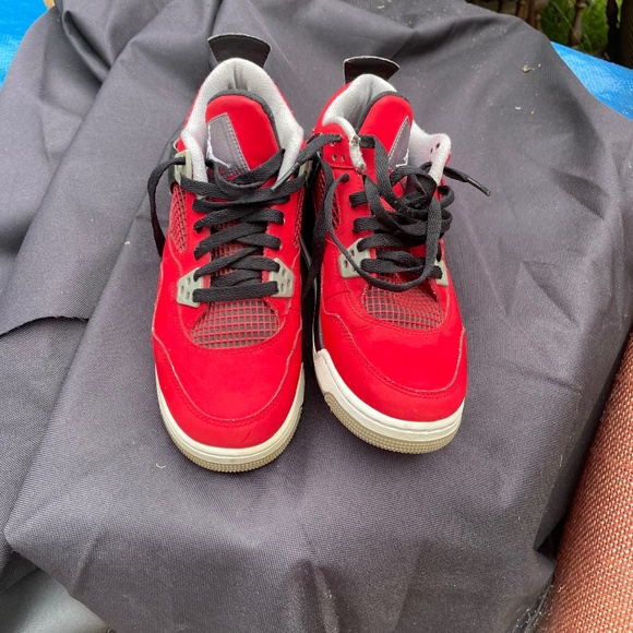 air jordan 4 retro toro